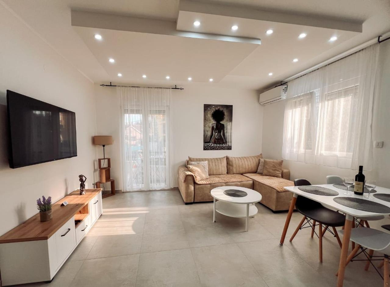 M&N Residence Τίβατ Εξωτερικό φωτογραφία