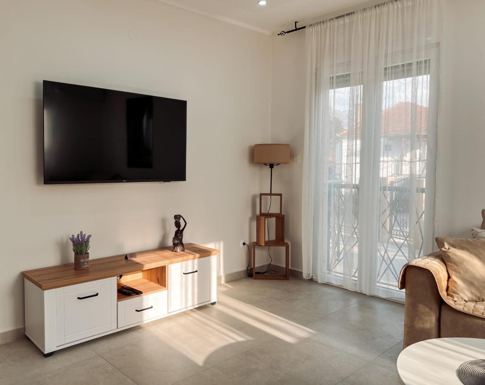 M&N Residence Τίβατ Εξωτερικό φωτογραφία