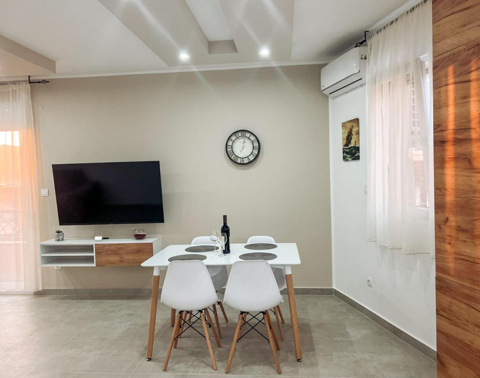 M&N Residence Τίβατ Εξωτερικό φωτογραφία