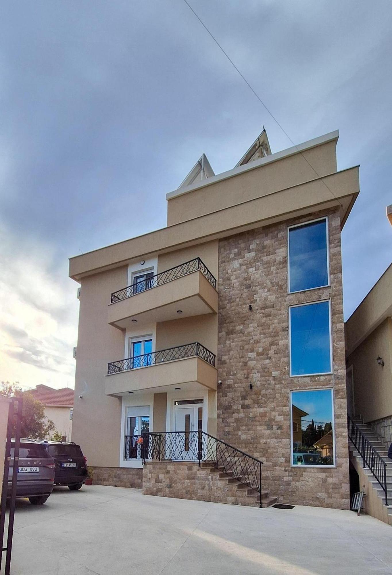 M&N Residence Τίβατ Εξωτερικό φωτογραφία
