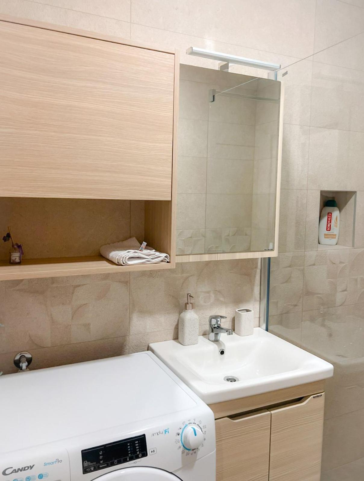 M&N Residence Τίβατ Δωμάτιο φωτογραφία