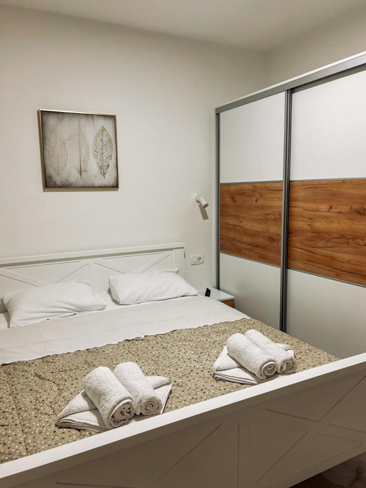 M&N Residence Τίβατ Δωμάτιο φωτογραφία