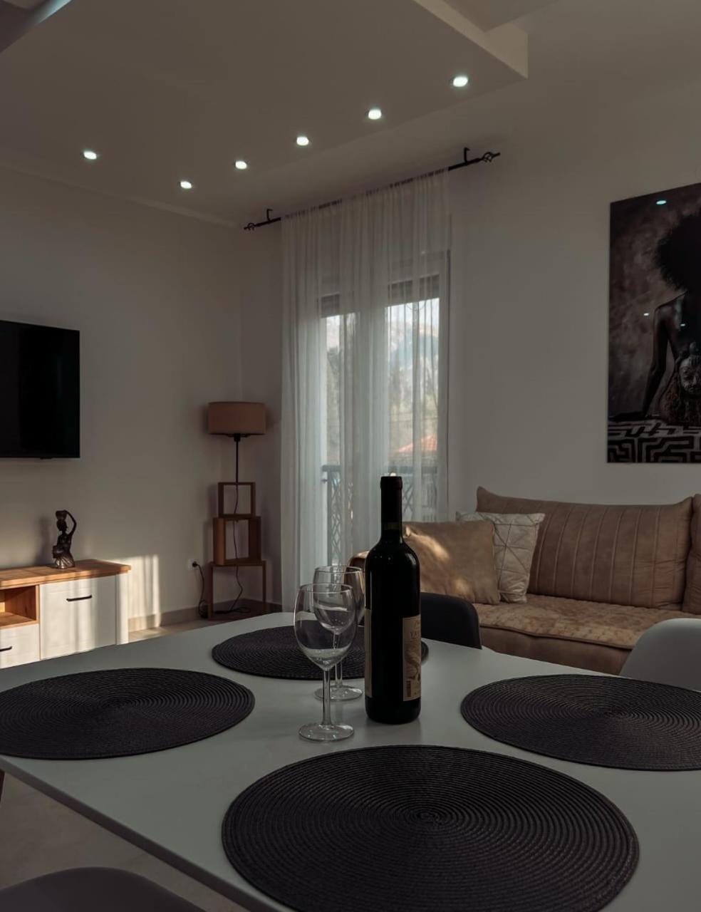 M&N Residence Τίβατ Δωμάτιο φωτογραφία