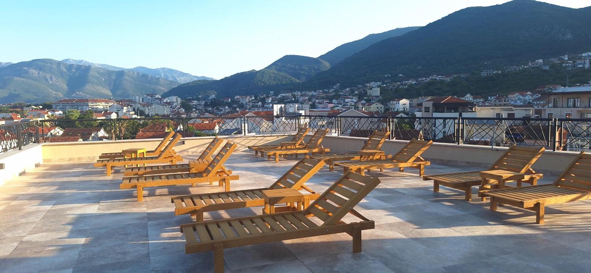 M&N Residence Τίβατ Εξωτερικό φωτογραφία